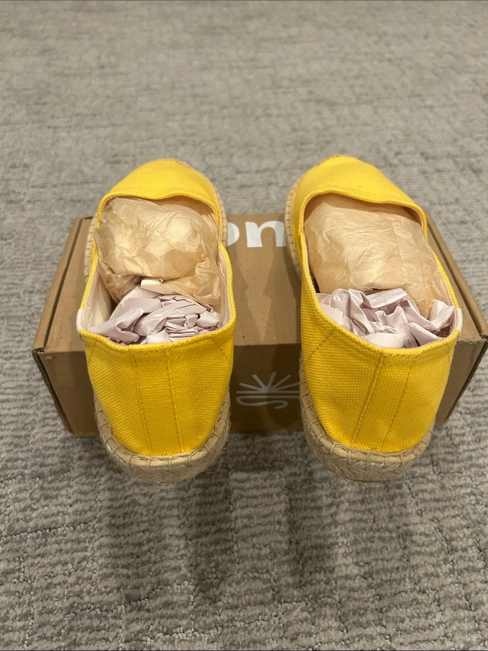 Soludos bright yellow